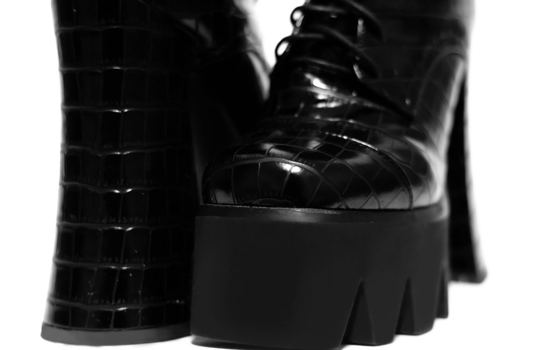 Carlin Combat Boots